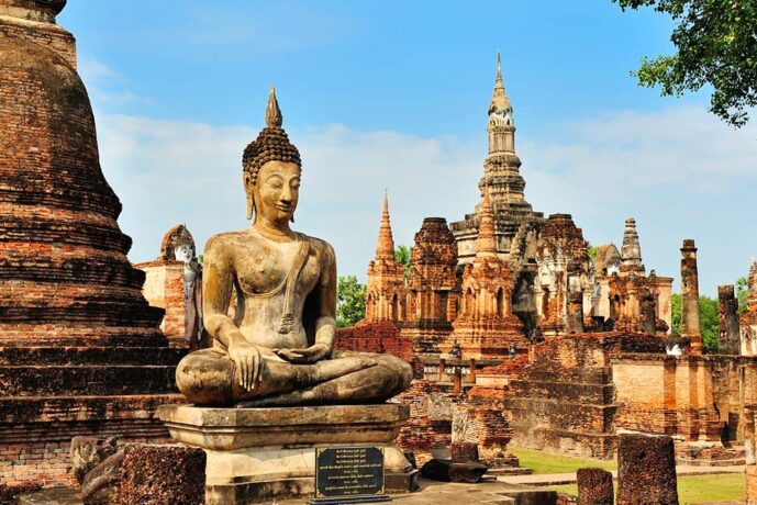 Erkunden Sie den Buddha am Wat Si Chum